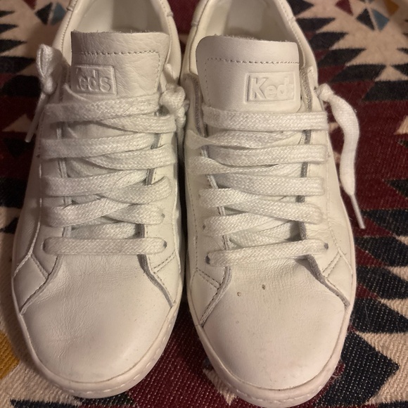 Keds women size 6.5 - Picture 1 of 2